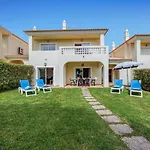 펜션 Meadow View Retreat 알부페이라