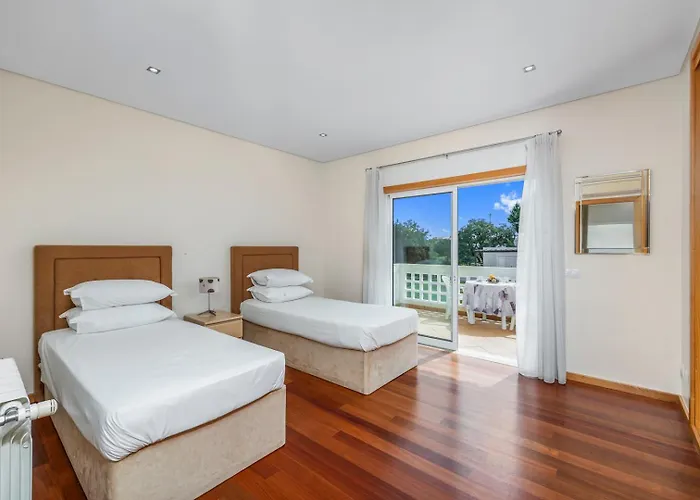 Casa de Férias Meadow View Retreat *