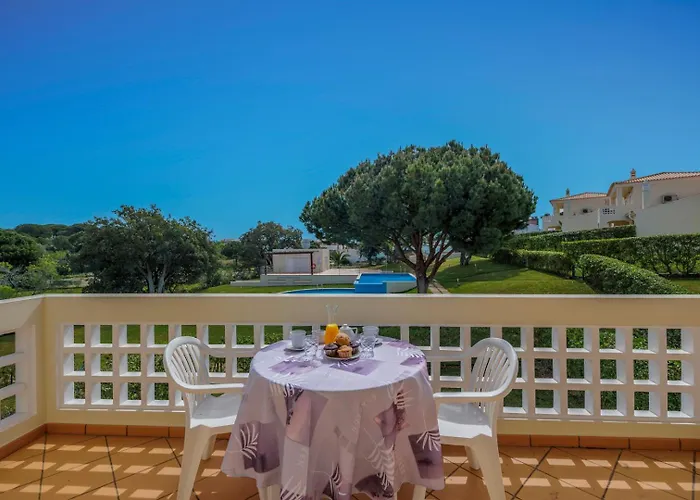 Casa de Férias Meadow View Retreat *