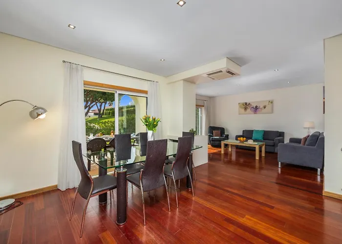 Casa de Férias Meadow View Retreat *